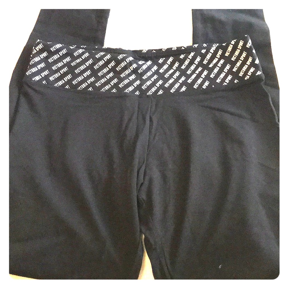 Victoria’s Secret Sport leggings